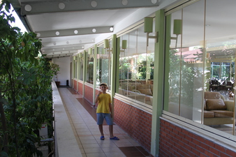 089.normal.jpg
